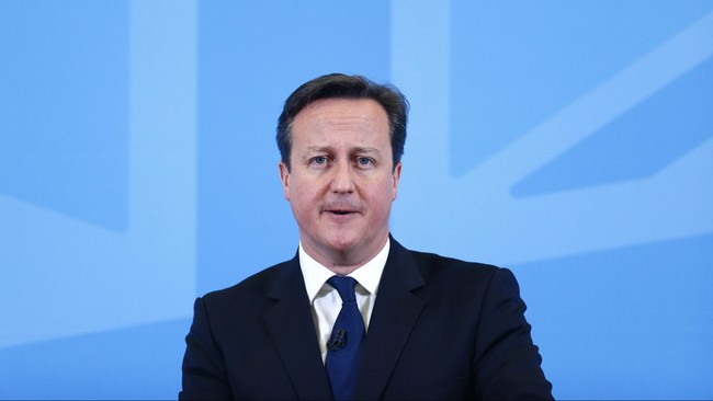 Perdana Menteri Inggris David Cameron bingung ketika diminta menyebut nama politisi selain dirinya yang berhak menang pada Pemilu Inggris 2015.