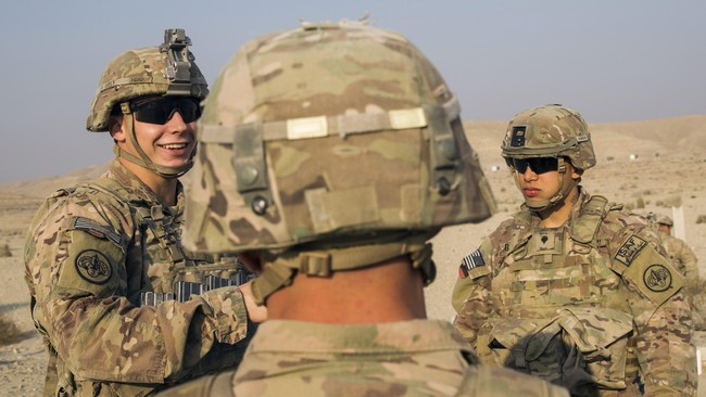 Ratusan tentara Amerika Serikat tiba di Turki untuk melatih dan mempersenjatai para pejuang Suriah yang bertempur melawan rezim Bashar al-Assad dan ISIS.