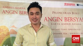 Andrei Aksana Bangga Novelnya Tak Kebarat-baratan