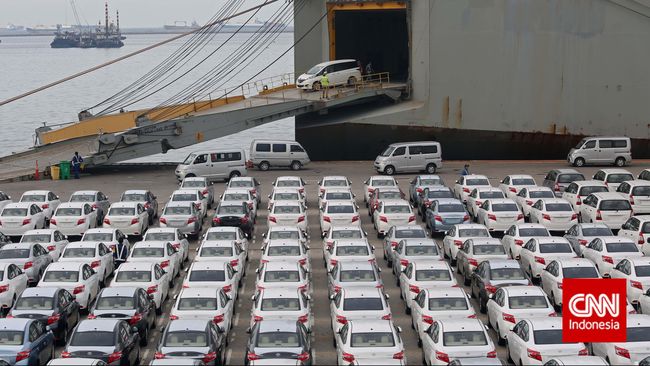Depresiasi Rupiah Berpotensi Gerus 4% Penjualan Mobil 2016 Frost and Sullivan Indonesia memperkirakan penjualan mobil tahun ini sebanyak 969 ribu unit, lebih rendah dibandingkan dengan tahun lalu 1,01 juta unit.