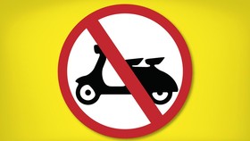 Maaf, Motor Tak Bisa Lewat Thamrin
