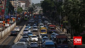 Mobil Tua di Jakarta akan Dimutasi ke Daerah