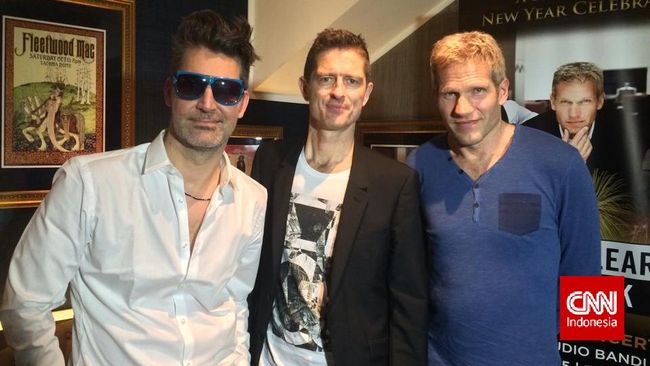 MLTR: 25 Tahun Eksis, 25 Lagu Hits Untuk merayakan kiprah 25 tahun, grup band asal Denmark ini merilis album ke-sepuluh, 25 Michael Learns to Rock: The Complete Singles.