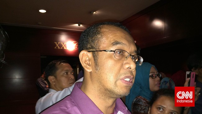 Kementerian Pemuda dan Olahraga meminta delegasi FIFA dan AFC harus memegang komitmen hasil pertemuan dengan Presiden RI Joko Widodo awal pekan ini.