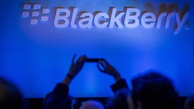 Era Internet Paksa BlackBerry Kerja Keras