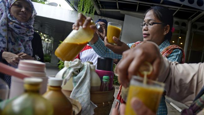 Beberapa jamu yang disajikan untuk para delegasi Konferensi Asia Afrika adalah jamu kunyit asam, beras kencur dan gula asam.