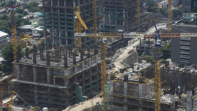 DPR menyoroti BUMN karya yang dibanjiri proyek negara namun minim untung. Justru utang perusahaan pelat merah tersebut naik.