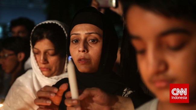 Empat perempuan menghadiri negosiasi perdamaian dengan Taliban di Doha, Qatar. Kehadiran mereka dinilai penting karena budaya patriarki Afghanistan.