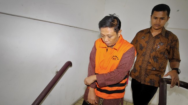 Faktur palsu itu dibuat lantaran adanya selisih pembukuan. Nilai pembayarannya pun fantastis yakni Rp 21 miliar.