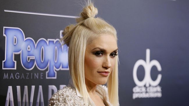 Ternyata, sebelum bersama-sama menjadi juri di 'The Voice', Stefani tidak pernah mendengar nama Shelton.
