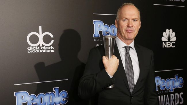 Film Birdman dan Boyhood diprediksikan bakal meraih penghargaan di beberapa perhelatan dari Producers Guild Award sampai Academy Award.