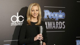 Lisa Kudrow Tak Bisa Lepas dari Bayang-bayang Phoebe