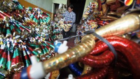 Cara Membuat Terompet Tahun Baru Sendiri di Rumah