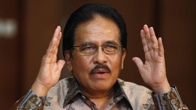 Meskipun belum menerima laporan rencana perubahan harga elpiji 12 kg tiap triwulan, Menko Perekonomian Sofyan Djalil mendukung rencana Pertamina tersebut.