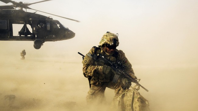 Amerika Serikat mengirim tambahan lebih dari 200 tentara dan beberapa helikopter serang Apache ke Irak untuk membantu perang melawan ISIS di negara itu.