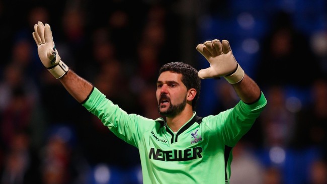Sebelum berhasil masuk ke tim inti Crystal Palace Julian Speroni harus menunggu hingga empat musim.