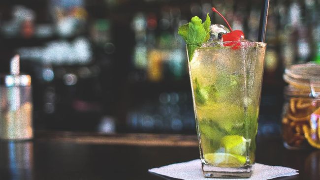 Tidak seperti alkohol pada umumnya, Alcosynth tak menyebabkan mulut kering, mual hingga pengar. Minuman ini disebut setara dengan scotch dan gin.