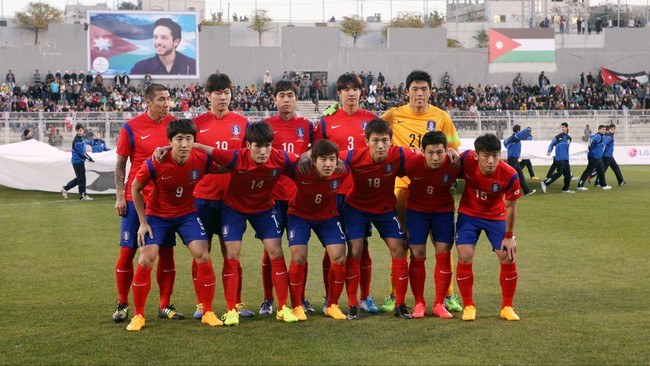 Terakhir kalinya Korea Selatan dan Korea Utara bertemu dalam laga persahabatan adalah pada 2005, atau nyaris satu dekade lalu.