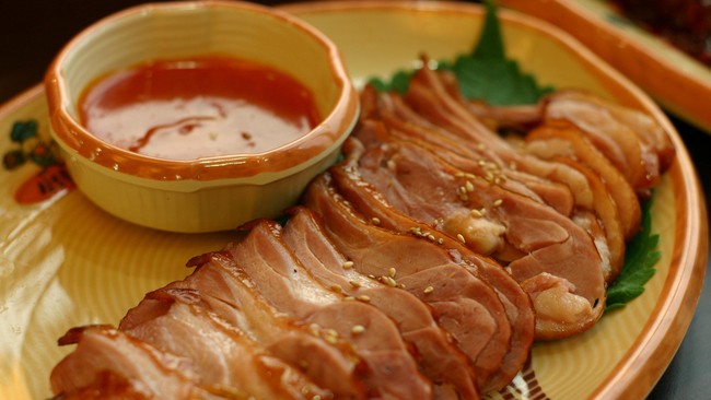Hasil penelitian justru menemukan banyaknya monosaturated fat yang merupakan lemak yang baik pada definisi biologi dan sains.