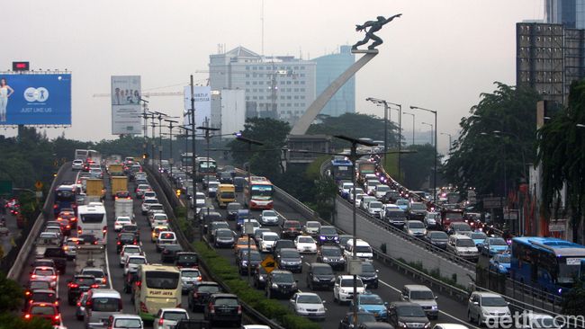 Studi baru menunjukkan bahwa suara bising lalu lintas yang berasal dari jalan raya, rel kereta api, dan pesawat terbang, dapat membuat orang menumpuk lemak.