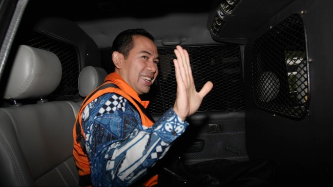 Dua bekas Kepala Dinas Kesehatan Pandeglang akan dijadikan saksi dalam perkara tindak pidana pencucian uang dengan tersangka Tubagus Chaeri Wardana.