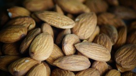 7 Makanan Tinggi Serat Terbaik untuk Kesehatan