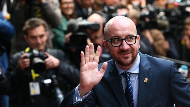 Sebagai aksi protes,&nbsp;dua orang feminis melempari&nbsp;Perdana Menteri Belgia Charles Michel&nbsp;dilempari kentang goreng dan saus mayones.