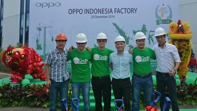 Oppo menargetkan pabrik perakitan ponsel yang sedang disiapkan di kawasan Mauk, Tangerang, Banten, bisa mulai beroperasi pada April 2015.