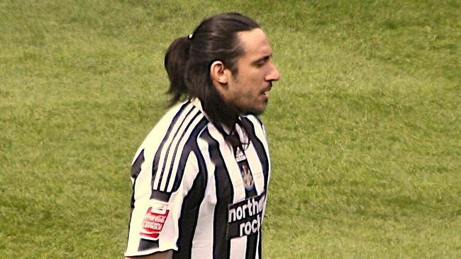 Jonas Gutierrez yang menderita kanker testis mengucapkan terima kasih kepada suporter yang terus mendukungnya.