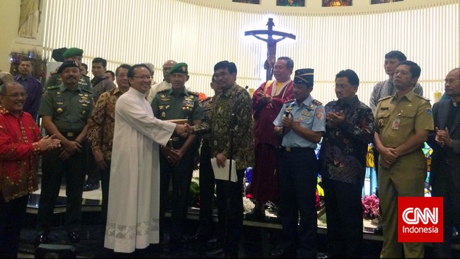 "Kami bahagia berkat semua dukungan warga Jakarta perayaan Natal tahun ini berjalan damai dan khidmat," tutur Wakil Gubernur DKI, Djarot Saiful Hidayat.