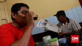 Cerita 'Kaum Ngalor Ngidul' dan Obrolan Warung Kopi