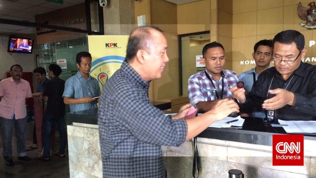 Rekan sejawat Anas Urbaningrum, Saan Mustopa mengaku rindu untuk bertemu dengan bekas Ketua Umum Partai Demokrat yang telah divonis 8 tahun penjara itu.
