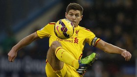 Masih Cedera, Gerrard Tidak Dimainkan Malam Ini