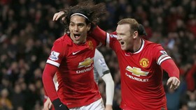 Rooney di Depan, MU Tak Butuh Falcao dan Van Persie