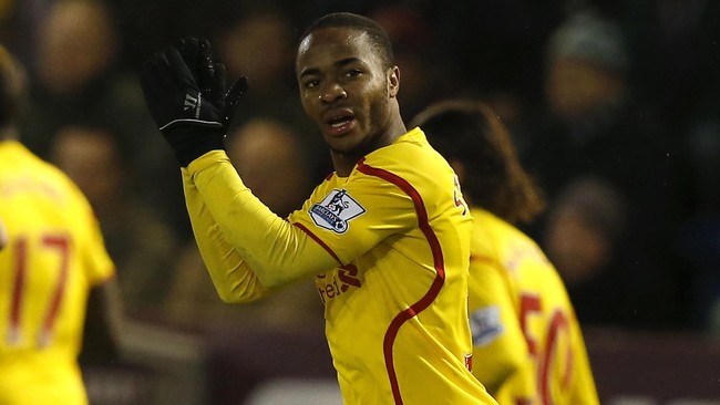 Raheem Sterling banjir cemooh dari suporter Liverpool yang kecewa dengan keputusannya meninggalkan Anfield usai klub tersebut tak mampu meraih satu gelarpun.