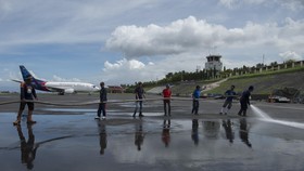 Erupsi Gunung Gamalama Ganggu Delapan Rute Penerbangan