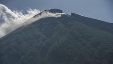 Aktivitas Gunung Gamalama Ternate Meningkat, Warga Diimbau Waspada