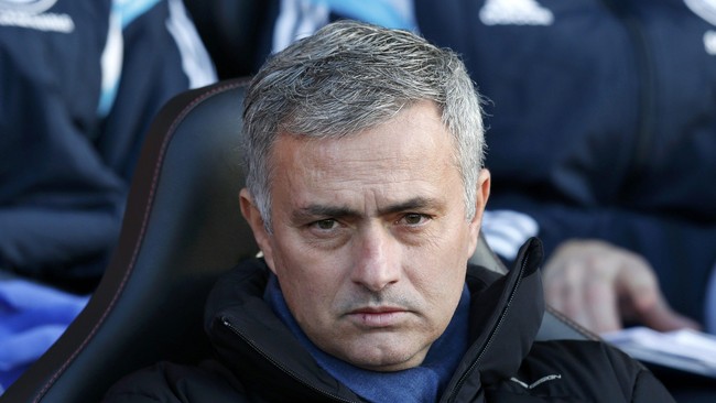 Chelsea sama sekali tidak melakukan pembelaan terhadap fans mereka yang melakukan tindakan rasis di Paris dan siap untuk ikut menghukum mereka.
