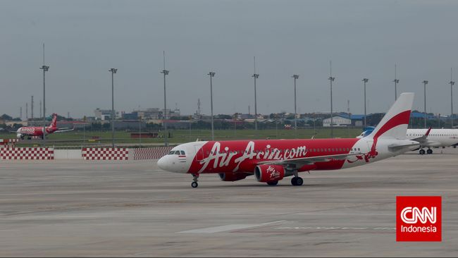 Seorang pria asal China dihukum 7 bulan penjara akibat kmencuri kartu kredit penumpang lain dalam penerbangan dari Kuala Lumpur, Malaysia menuju Singapura.