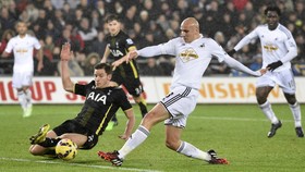 Shelvey Menyetir Semalaman untuk Merampungkan Kepindahan
