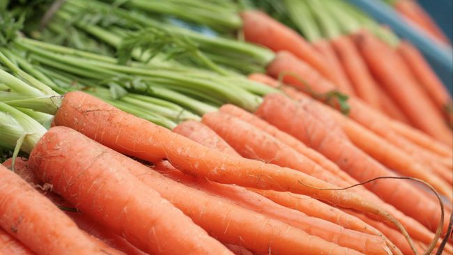 Wortel yang kaya vitamin A memang bisa diolah beragam cara. Namun, tak semua olahan mendatangkan manfaat. Berikut cara paling sehat untuk mengolah wortel.