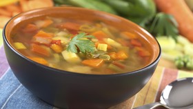 Untuk Diet, Sup Lebih Baik daripada Jus