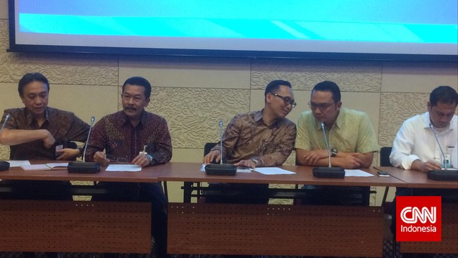 Hedging dilakukan Garuda Indonesia untuk melindungi nilai transaksi pembayaran pinjaman perseroan atas sebagian obligasi yang diterbitkan sebesar Rp 1 triliun.
