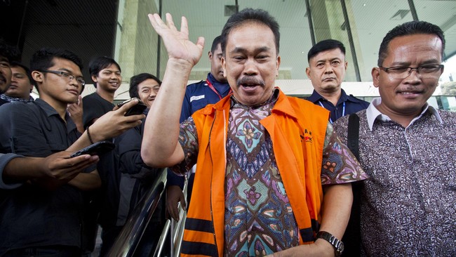 Serentetan alasan membuat tersangka kasus suap Raja Bonaran Situmeang melaporkan Wakil Ketua KPK Bambang Widjojanto ke polisi. Pledoi Akil jadi pijakannya.