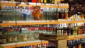 Kanada Tarik 654 Botol Vodka Berkadar 81 Persen Alkohol