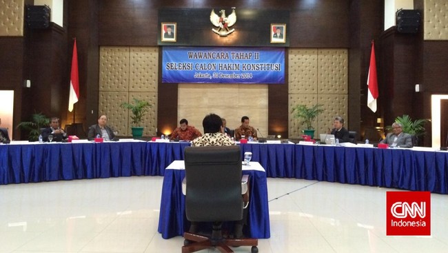 Penyelesaian sengketa&nbsp;oleh panel hakim berjumlah sembilan orang, disebut salah satu calon, dapat cegah terulangnya kasus Akil.
