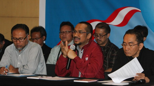 Mensesneg Pratikno berjanji akan menggagas sebuah pertemuan antara Presiden Joko Widodo dengan pimpinan KPK.