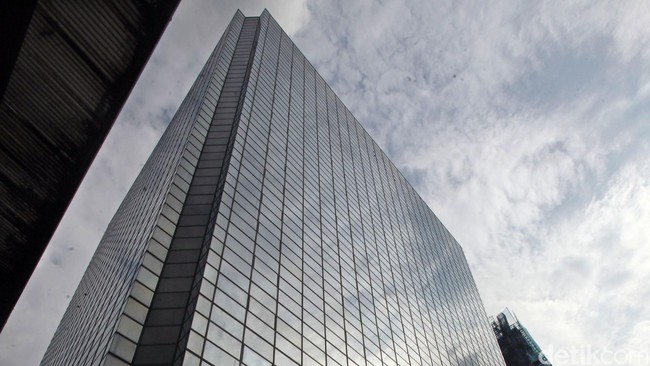 PT Bank JTrust Indonesia Tbk sebagai reinkarnasi kedua dari Bank Century, membidik pembiayaan sebesar Rp 400 miliar melalui penerbitan saham baru.