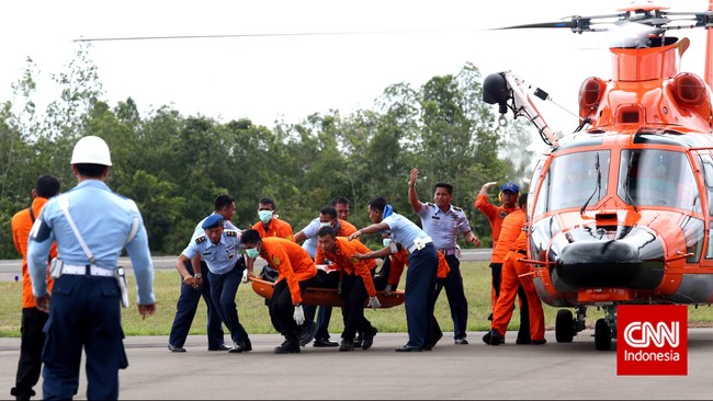 Komisi I DPR mengajukan permintaan tersebut mengingat banyak personel dan peralatan TNI yang menjadi pendukung utama kinerja Basarnas.
