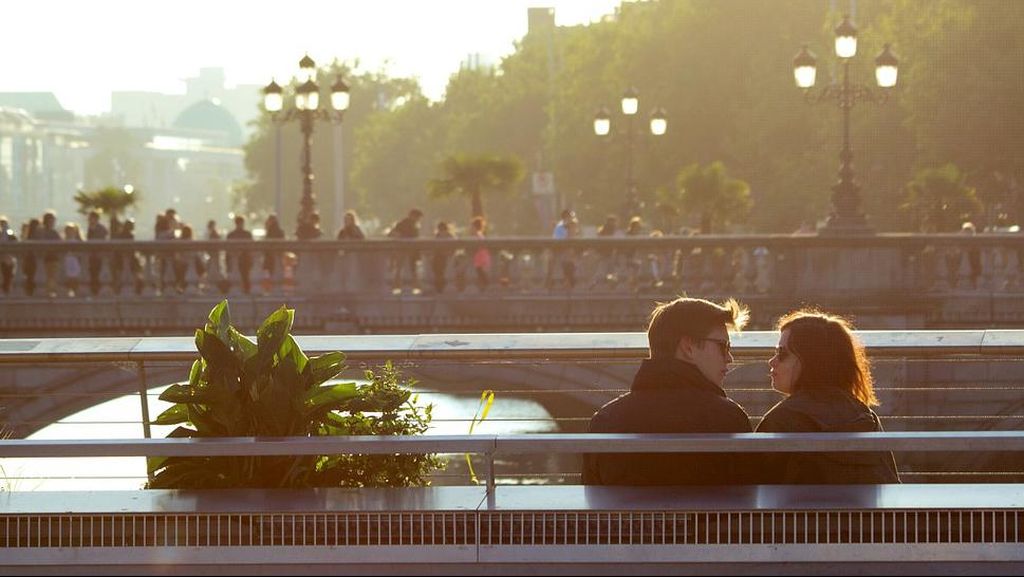 35 Ucapan Romantis Hari Valentine, Bikin Hati Si Dia 'Meleyot'